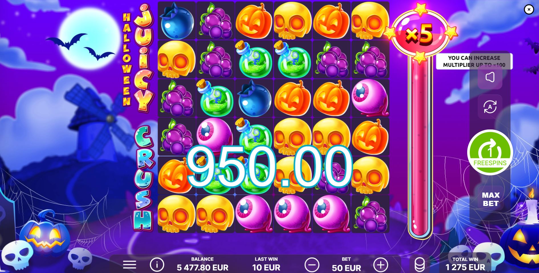 A huge win during the free spins round of Juicy Crush Halloween, amplified by a significant win multiplier.