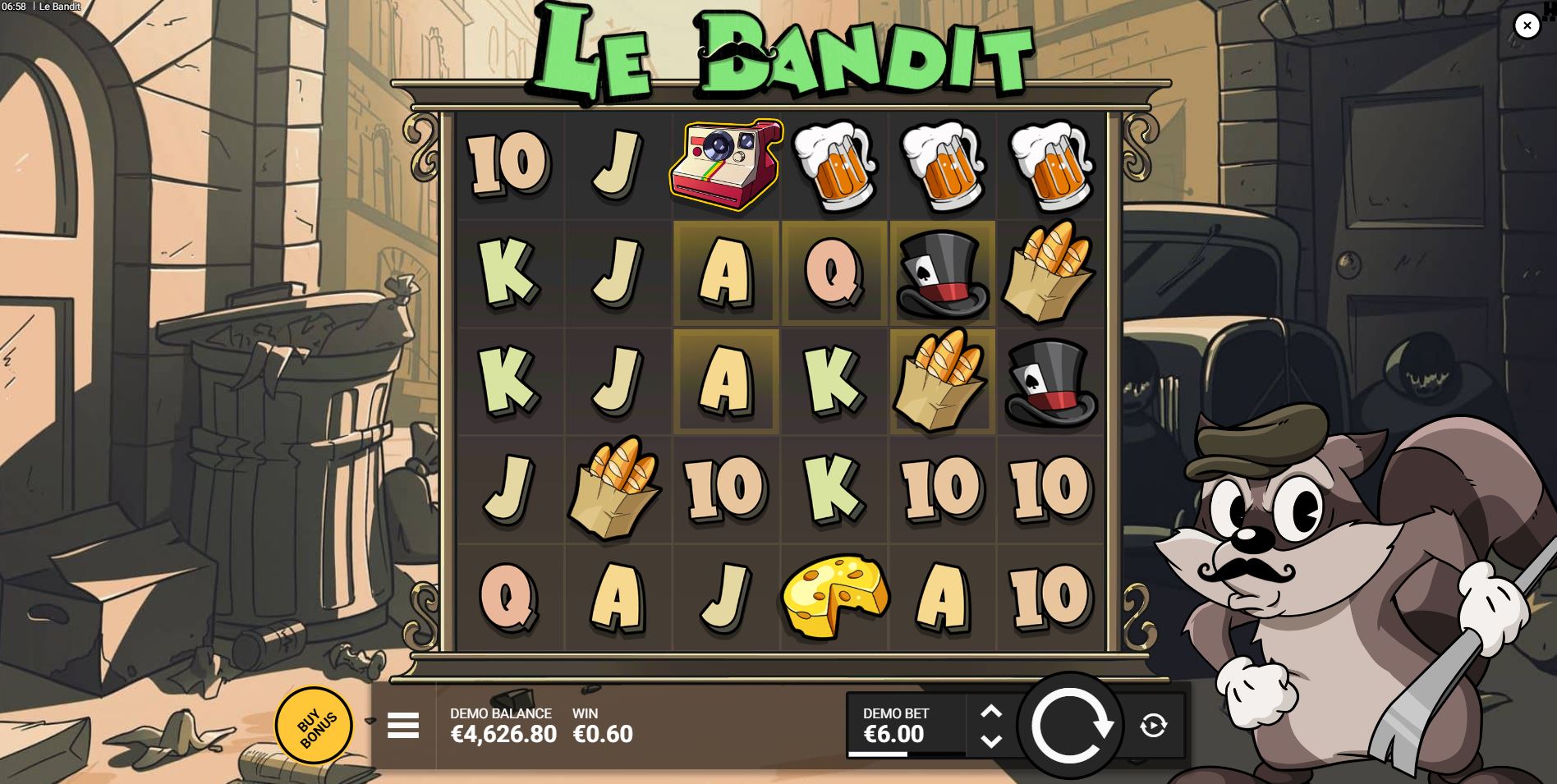The main 6x5 game grid of the Le Bandit slot, featuring the raccoon character Smokey and cartoon-style symbols like cheese and baguettes.