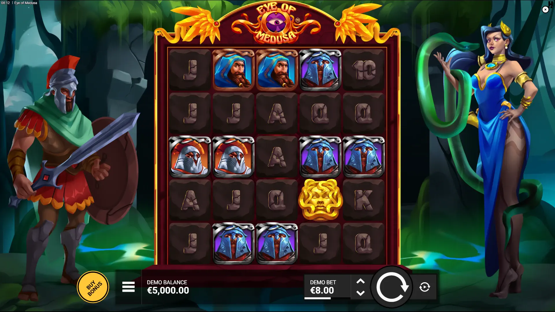 The 5x5 game grid of the Eye of Medusa slot, showcasing the detailed character art of Medusa and Perseus flanking the reels in the ancient temple setting.