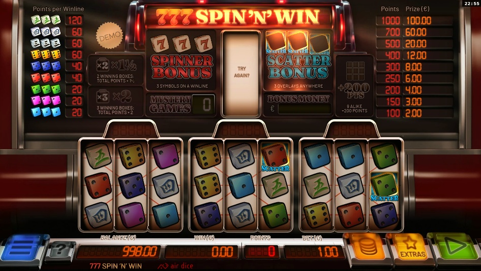 The main game screen of 777 Spin 'n' Win demo, showing the three 3x3 grids and the dice column ready for placement.
