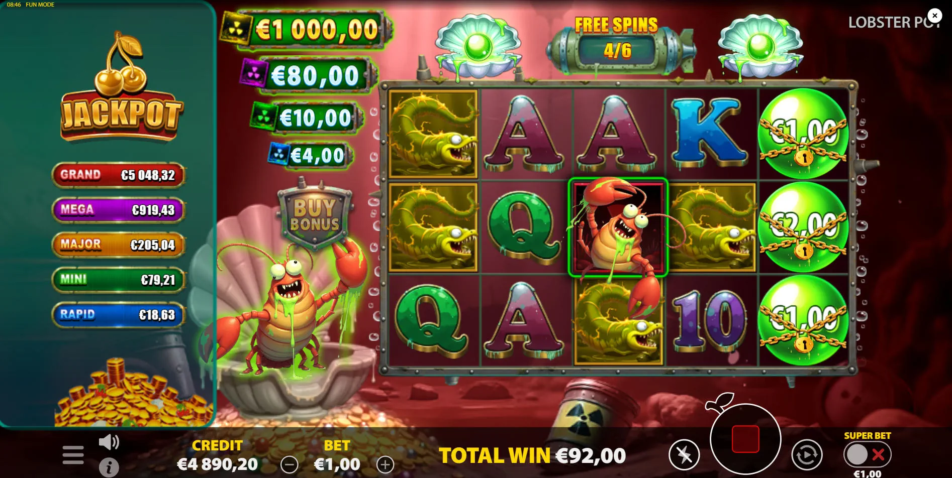 Free spins round in Lobster Pot with a guaranteed Wild Lobster on the center mini-reel to maximize coin collection.