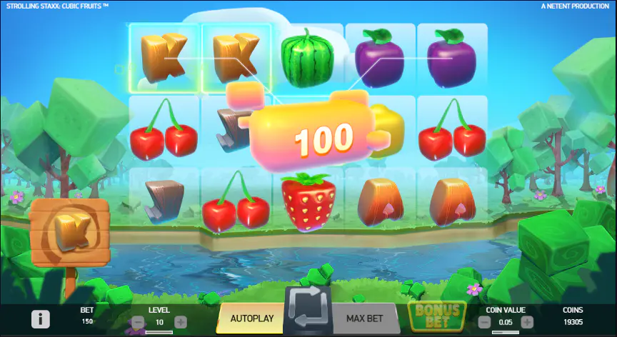 Strolling Staxx winning spin screen with a 100-coin result, showing how line wins appear during live gameplay